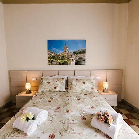 Le Camere Dei Conti Modica Bagian luar foto